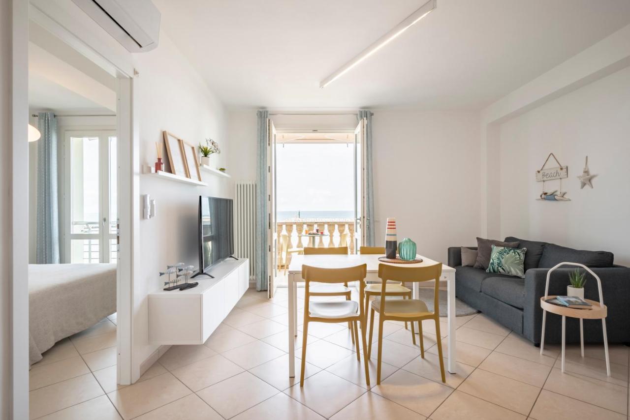 Sea View Apartment San Vincenzo Exterior photo