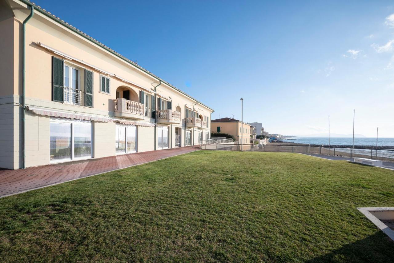 Sea View Apartment San Vincenzo Exterior photo
